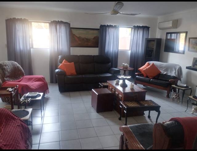 5 BEDROOM HOUSE FOR SALE IN BLUFF